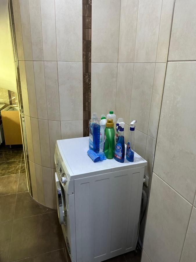 Favorit Hotel-Hostel Yerevan Ngoại thất bức ảnh